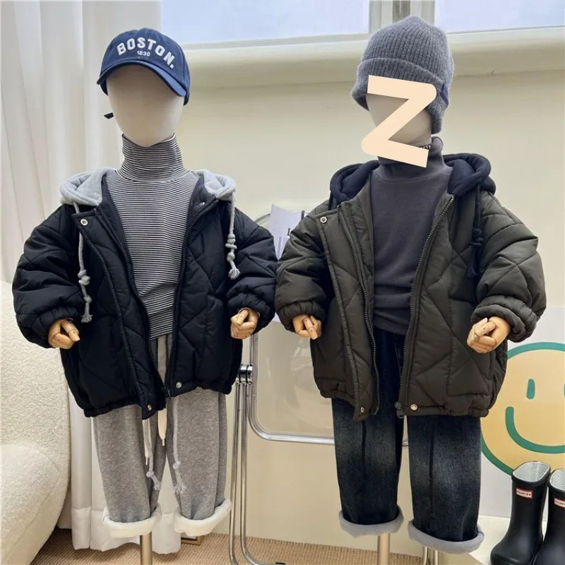 Зимнее пальто с капюшоном для маленьких мальчиков