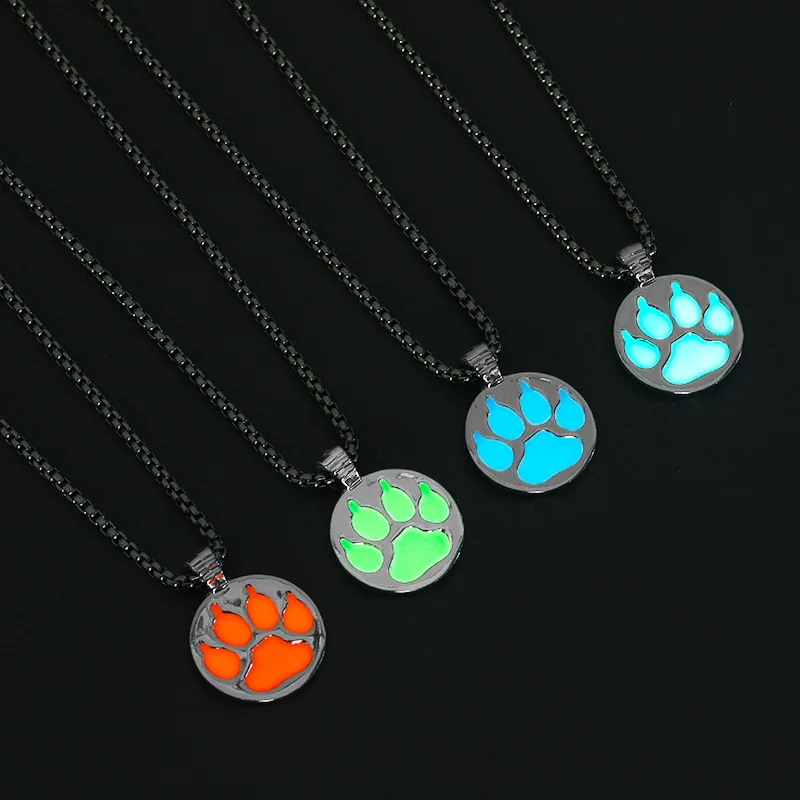 

2022 South Korea's new luminous necklace temperament wild multi-color millet bead bear paw dog paw footprint long pendant