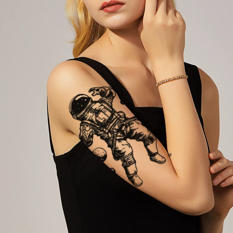 

Astronaut In Space Temporar Tattoo Sticker Black Planet Waterproof Body Art Water Transfer Fake Tatoo Flash Tatto for Men Women