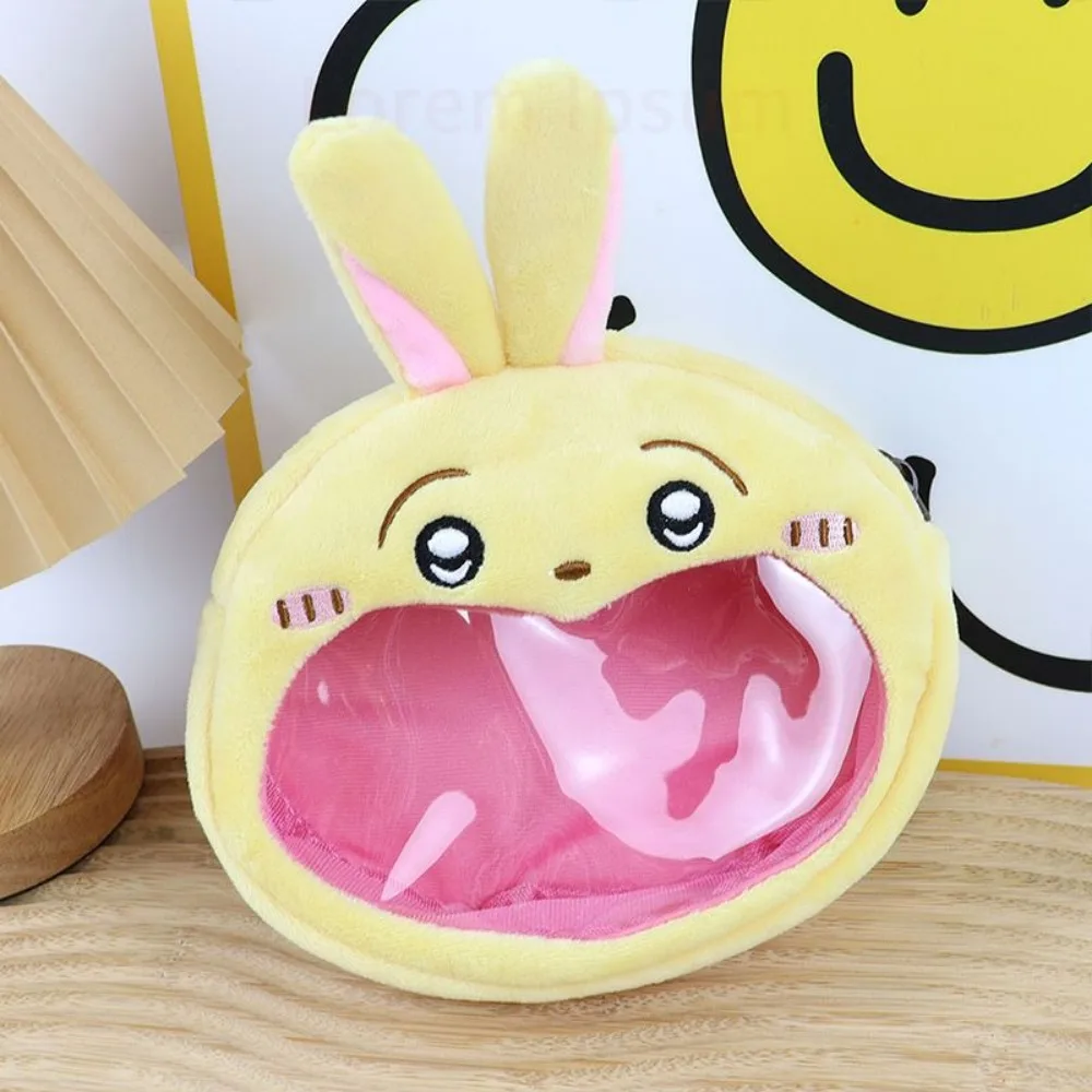 Фото Новая многофункциональная сумка-кошелек Chiikawa Ita Bag Usagi: милая сумка для хранения, канцелярских принадлежностей, монет, косметики, портативный аксессуар для студентов и девушек №1