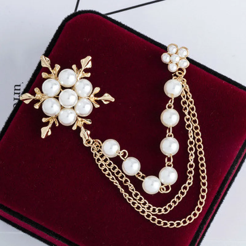 

Elegant Pearl Snowflake Chain Tassels Brooch Fashion Brooches for Women Chain Pin Jewelry
