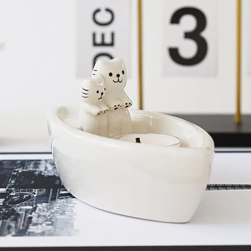 Держатель для свечей в виде котят
