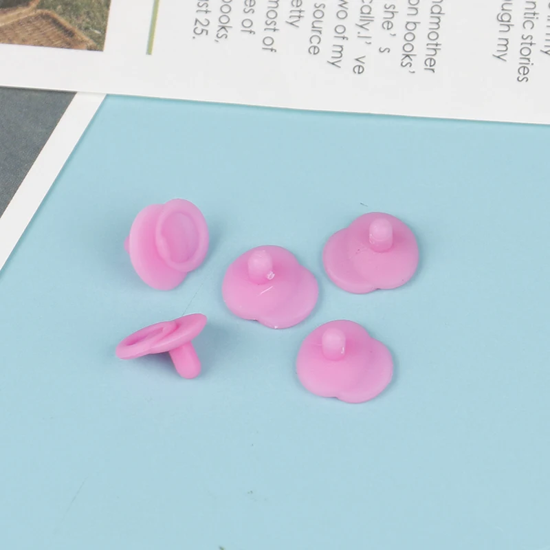 

Миниатюрная модель соска для кукольного домика, 5 шт., декоративные аксессуары для кукольного домика, ролевые игры, игрушки, аксессуары для к...