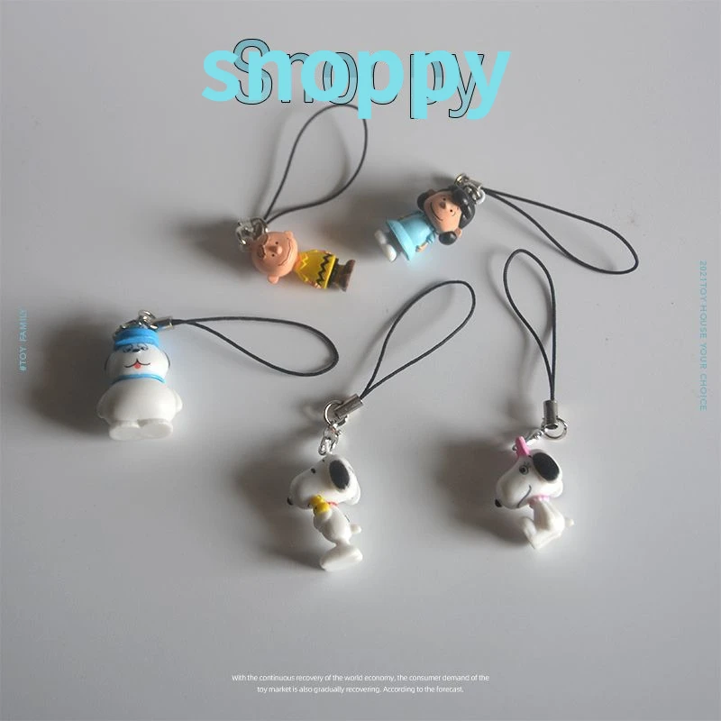 

Snoppy Figure Cute Bag Pendant Keychain Ornaments Accessories Key Chain Children Present