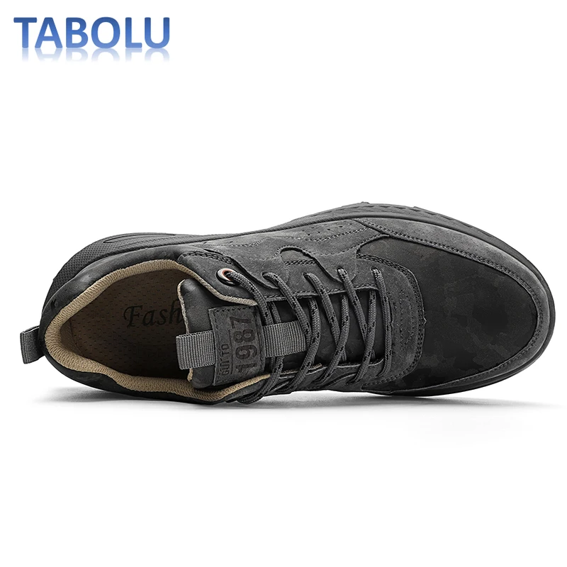 New Men's Professional Golf Shoes Outdoor Non-Slip Comfortable Golf Training Shoes Men's Studless Walking Golf Shoes