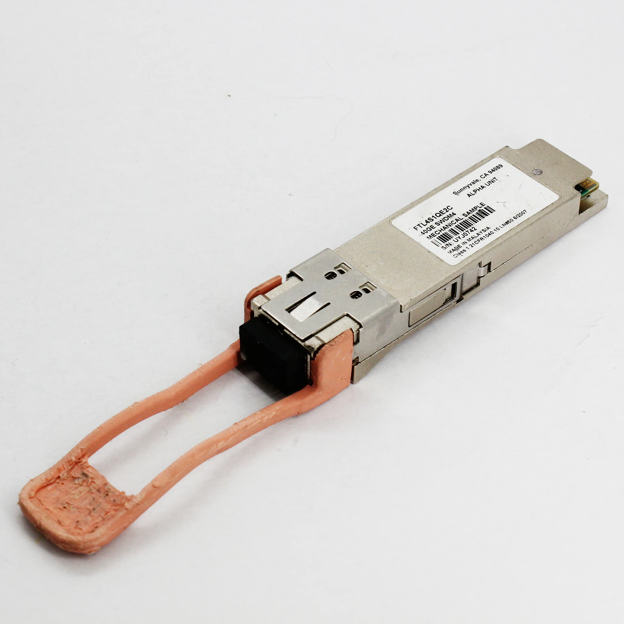 Подлинный для Finisar FTL4S1QE2C Alpha unit 40GE SWDM4 850nm MMF 300m LC QSFP бывший в употреблении