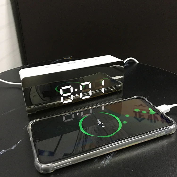 

Цифровой будильник, дисплей с датой и температурой, USB настольная электрическая полоса, зеркальные часы для гостиной, украшение, подарки