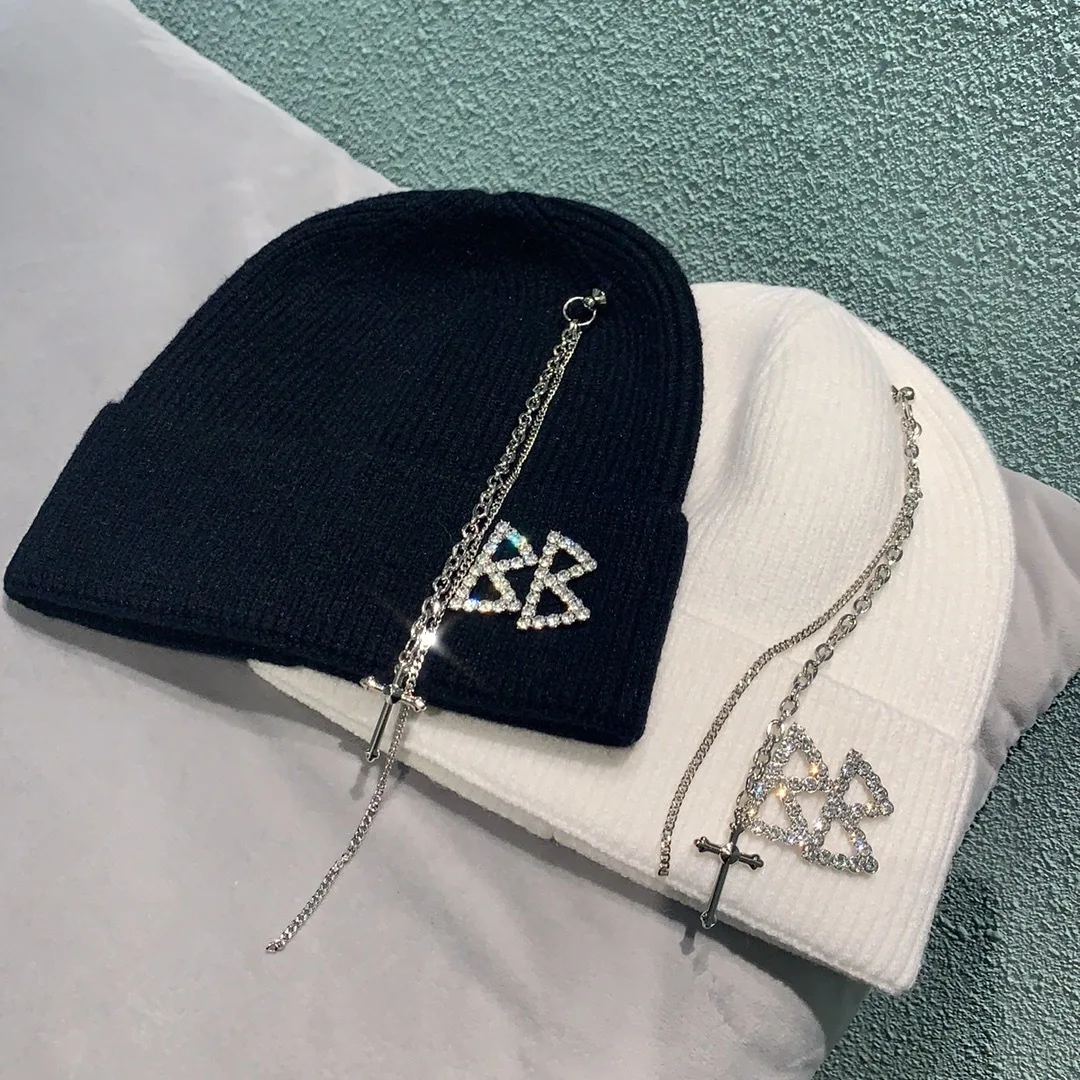

2021 rhinestone letter knitted hat female Korean version Japanese ins net red hat autumn and winter new warm chain hat