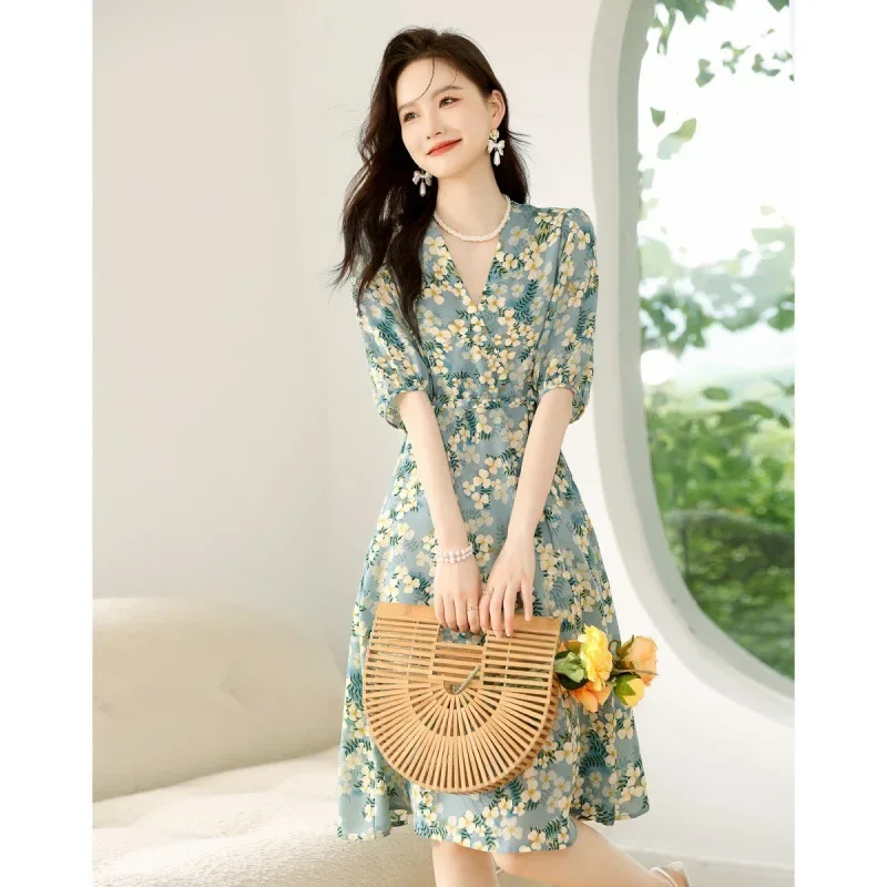 Лето 2023 новое элитное шифоновое платье миниатюрное средней длины свежее