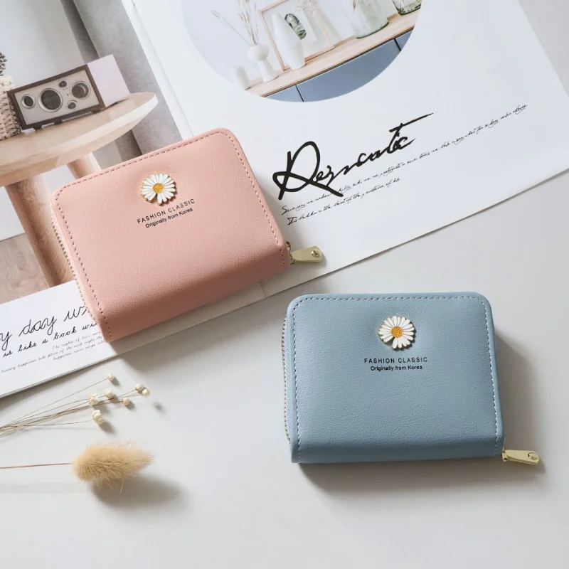 

Women Wallets Daisy Pattern Three-fold Leather Wallet Multi-slot Holder Short Small Coin Purse Luxury Designer Wallet Money Bag