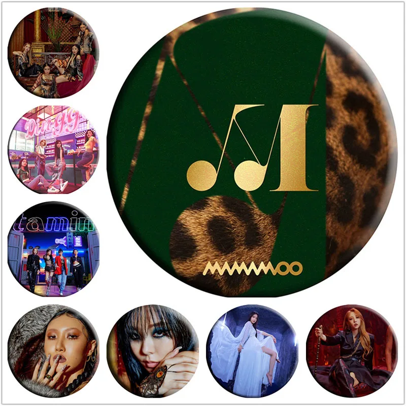 

Оптовая продажа, брошь Kpop MAMAMOO, булавка, значки, новый альбом, брошь для путешествий, булавки, Значки для одежды, рюкзака, украшение, коллекция...