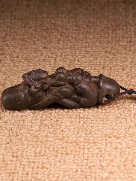 

3"Tibet Temple Old Bronze Belle Male genitals Art Statue amulet Pendant Giant sun god Town House Exorcism Ward off evil spirits