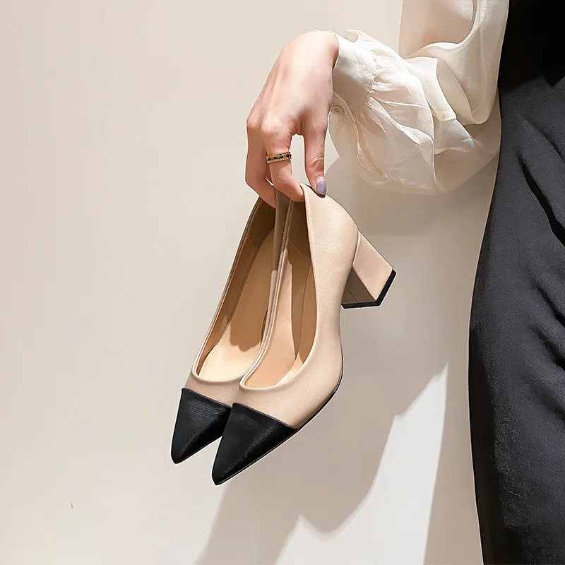 

2022 Shallow Mouth Casual Heels Women's Shoes with Spikes Chunky Sandals Work Dress Professional Sexy Pump Lace-Up Nude Platform