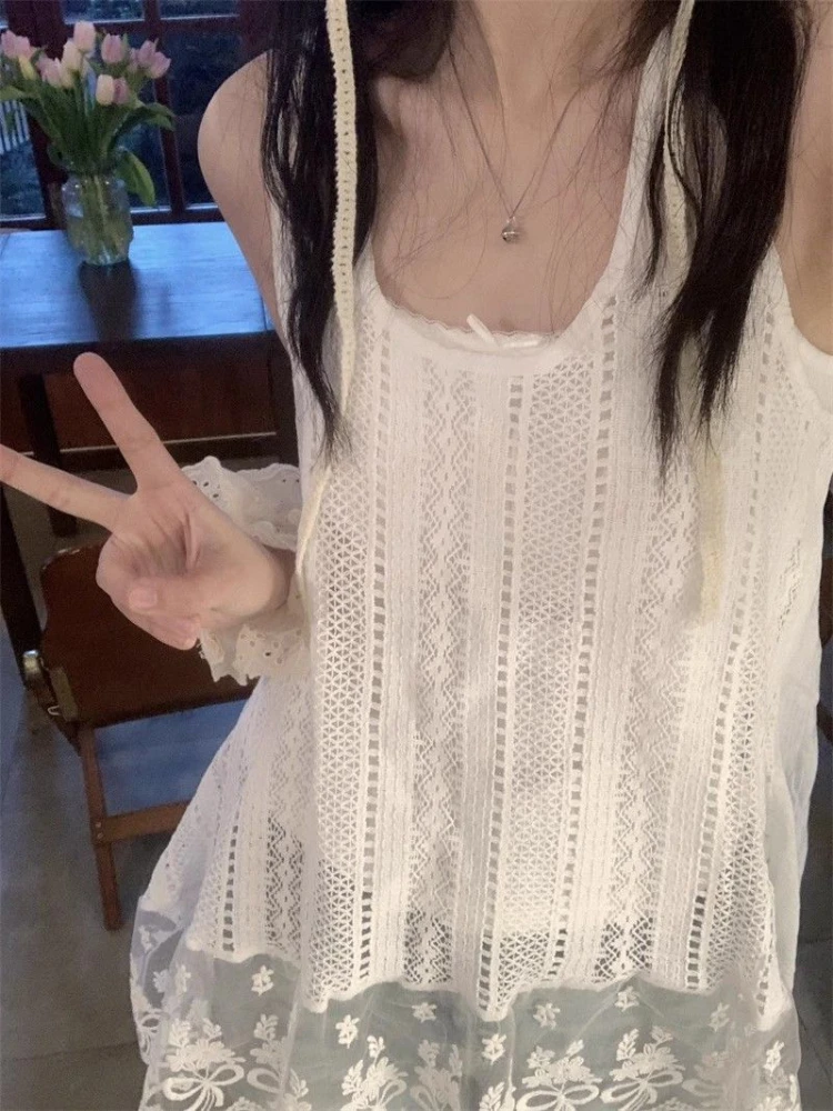 Женский кружевной жилет с цветочной вышивкой без рукавов