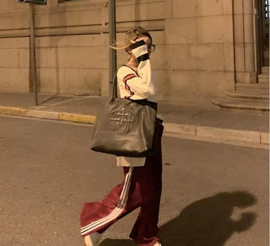 

MBTI Luxury Casual Soft Tote Bags Ladies 2023 Summer 2023 Pu Leather Large Capacity Versatile Shoulder Bag for Women