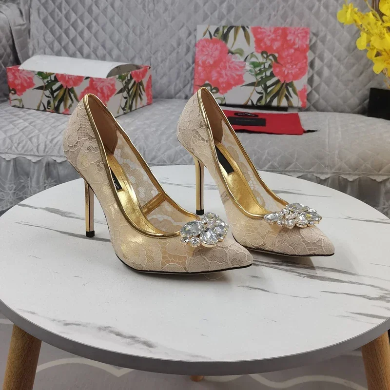 Женские туфли-лодочки из натурального кружева украшенные кружевом дизайнерская