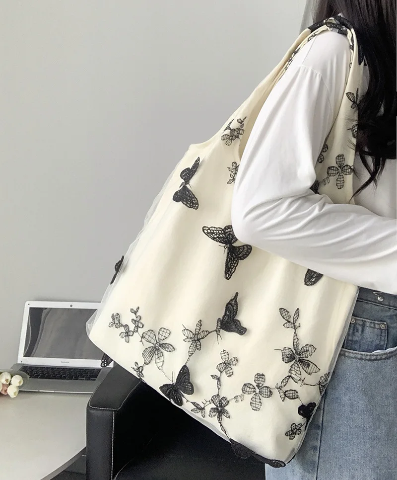 

Embroidered Butterfly Lace Fairy Bag Casual Women's Bag Canvas Shoulder Bag Art Large Capacity Versatile Shoulder Bag