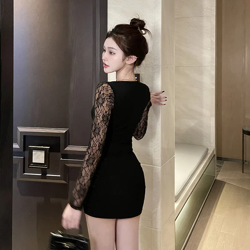 Женское кружевное платье в стиле пэчворк