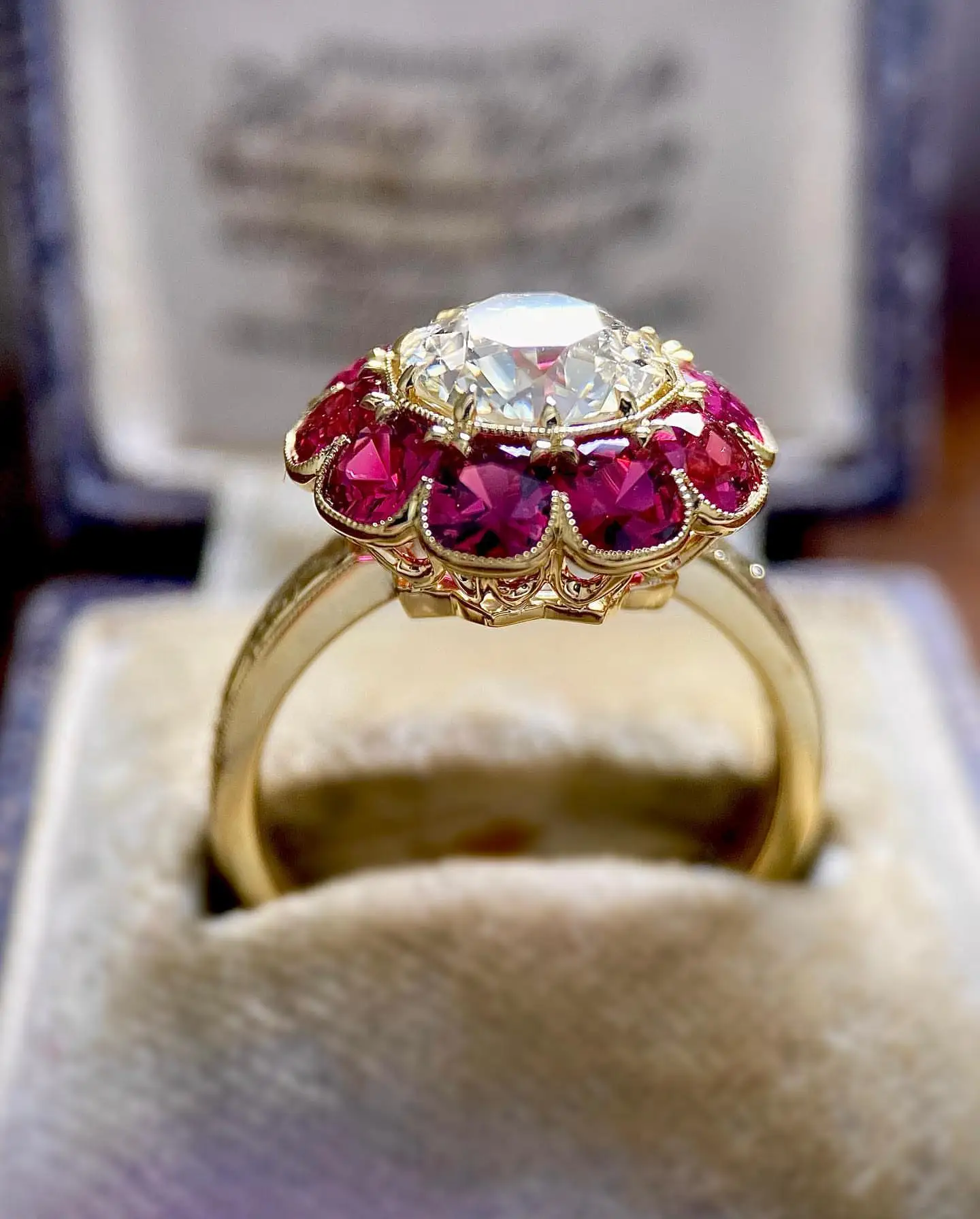JOVOVASMILE Moissanite Vintage Engagement Rings 1.5carat 7.5mm Antique Old European Cut Cushion Shape Garnets Silver 18k Gold