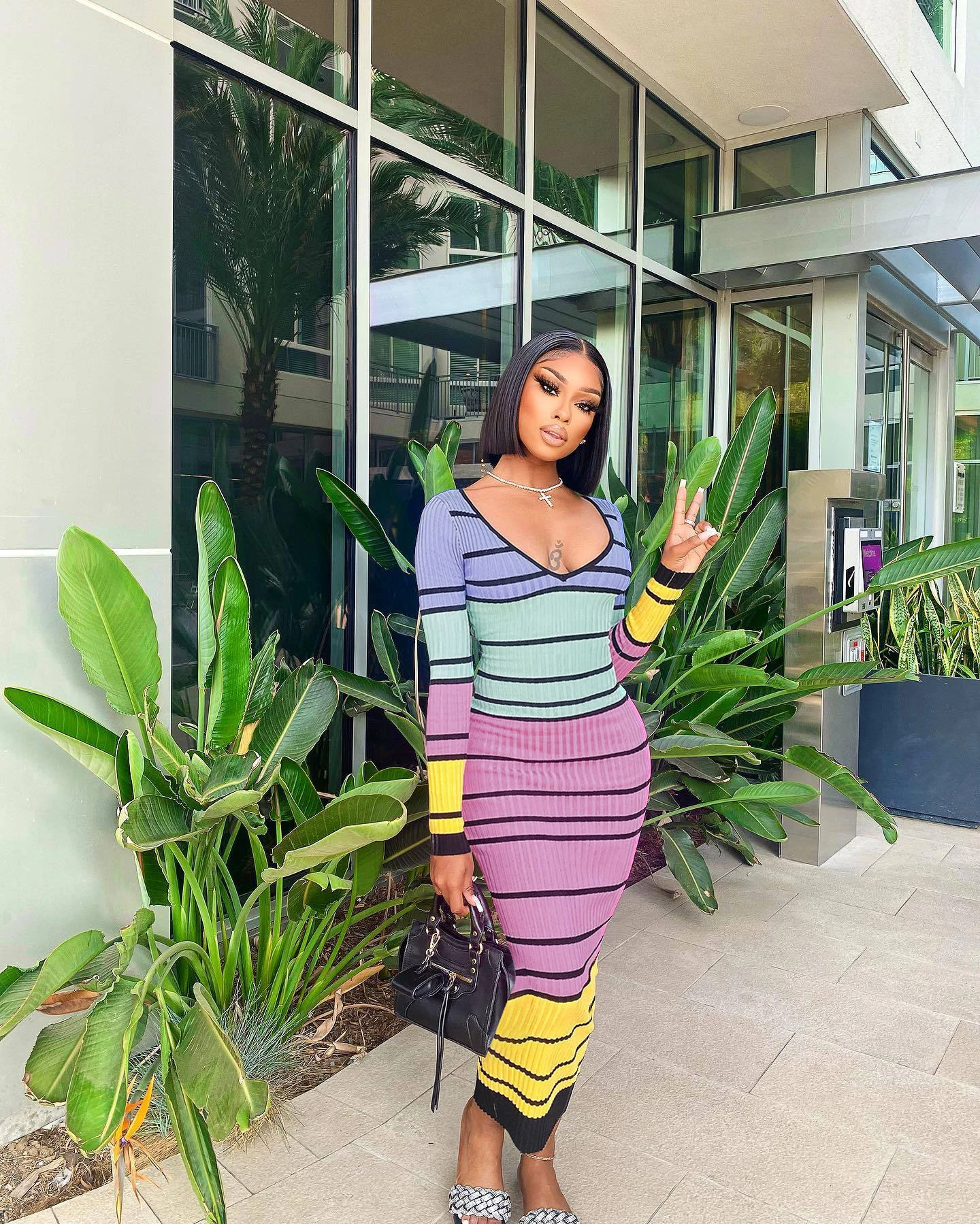 

Women Fashion Long Bodycon Dress Stripe Contrast Color V-Neck Long Sleeve Tie-Up Backless Dress Spring Autumn Skinny Dress