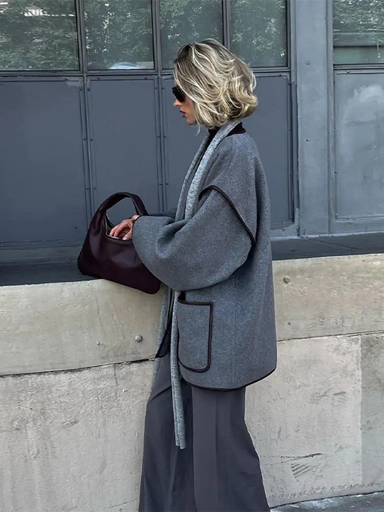 Куртка женская шерстяная контрастная с поясом и карманами модный серый пиджак