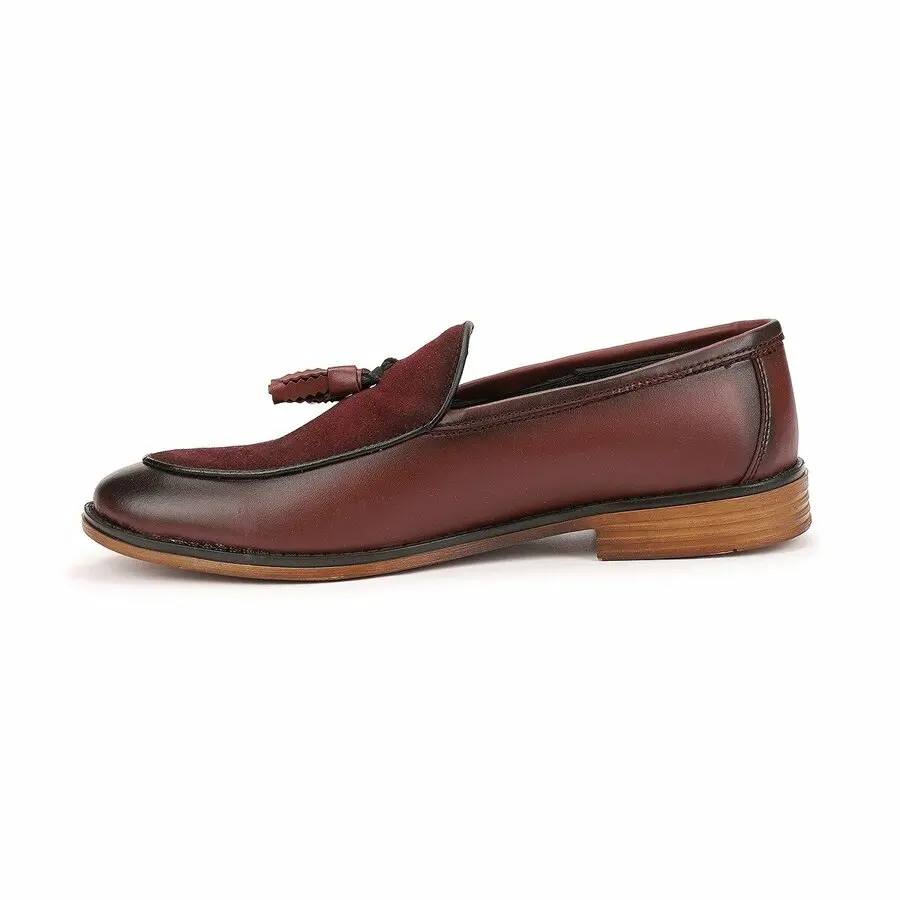 

Men Casual Shoes