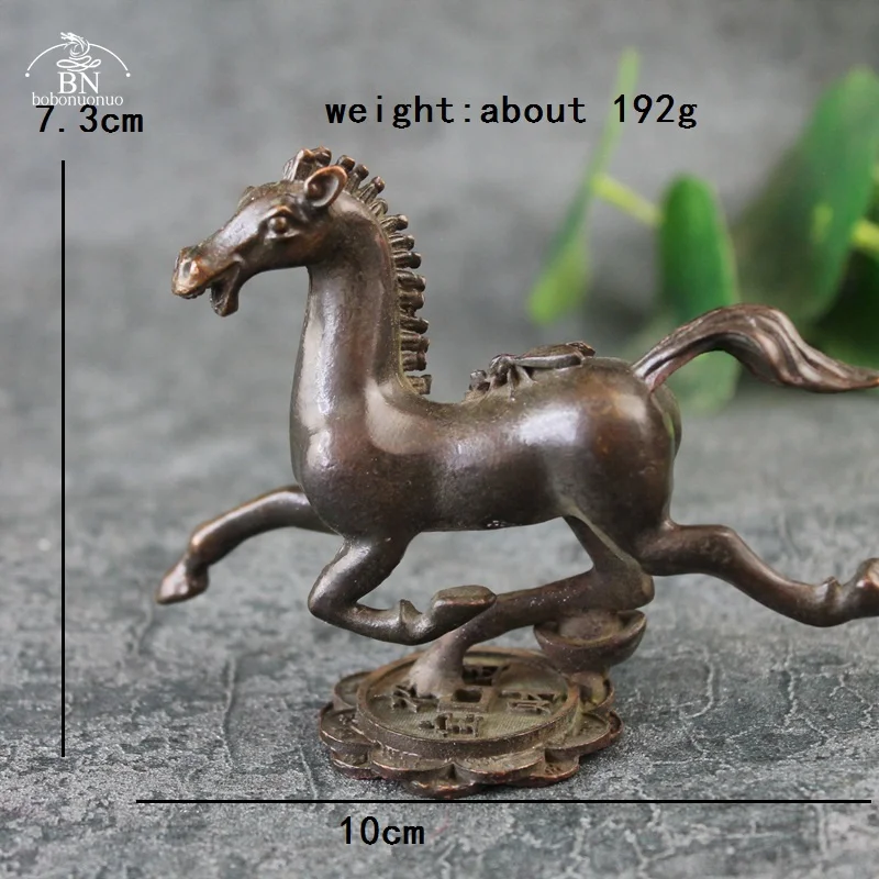 

Медная статуэтка бегущей лошади