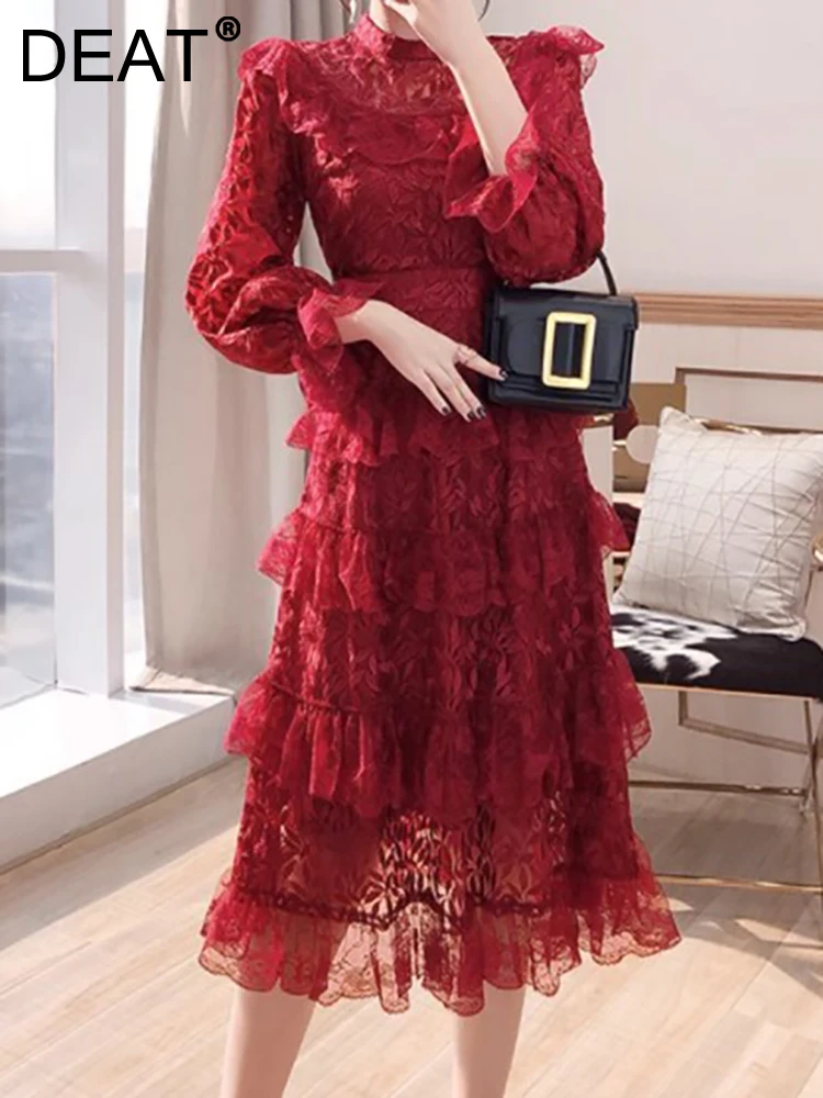 

[DEAT] Women's Evening Dress O-neck Long Sleeve Waist Lace Embroidery Stack Fashion Female Red Dresses Summer 2023 New 13DB1736