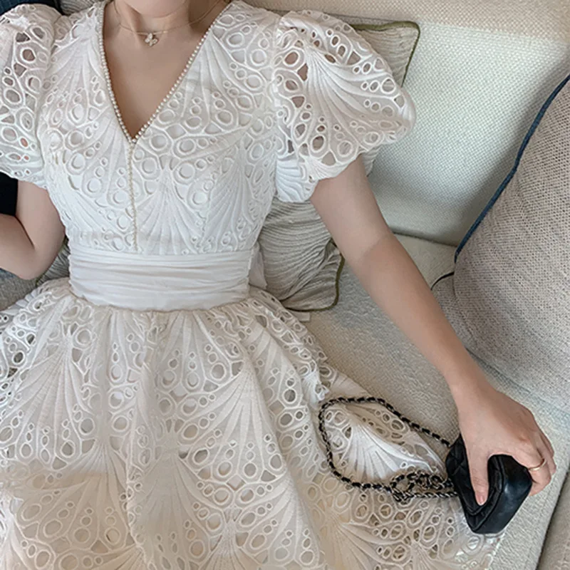 

SuperAen 2022 Summer New Water-soluble Lace Puff Sleeve Waist V-Neck Hollow Out A-LINE Casual Dresses for Women