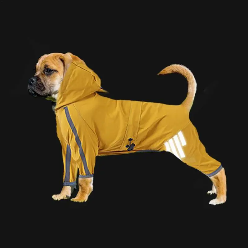 Adjustable Breathable Rain Jackets Polyester Coat With Reflective Strips For