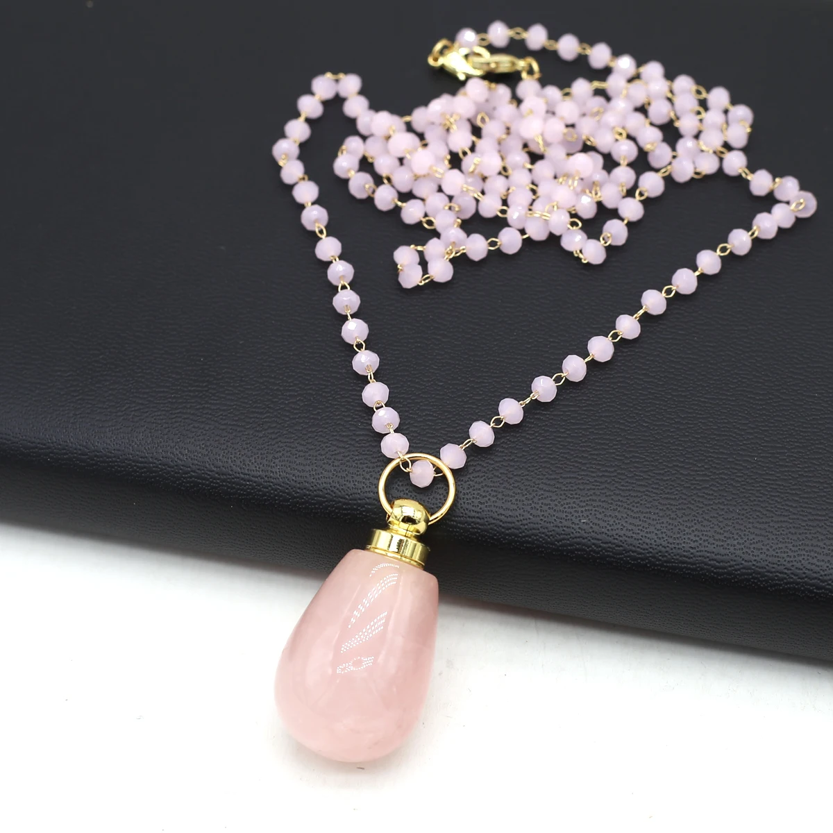 

Natural Stones Rose Quartz Perfume Bottle Pendant Necklace Essential Oil Diffuser Pink Crystal Chain Necklaces for Women Jewelry