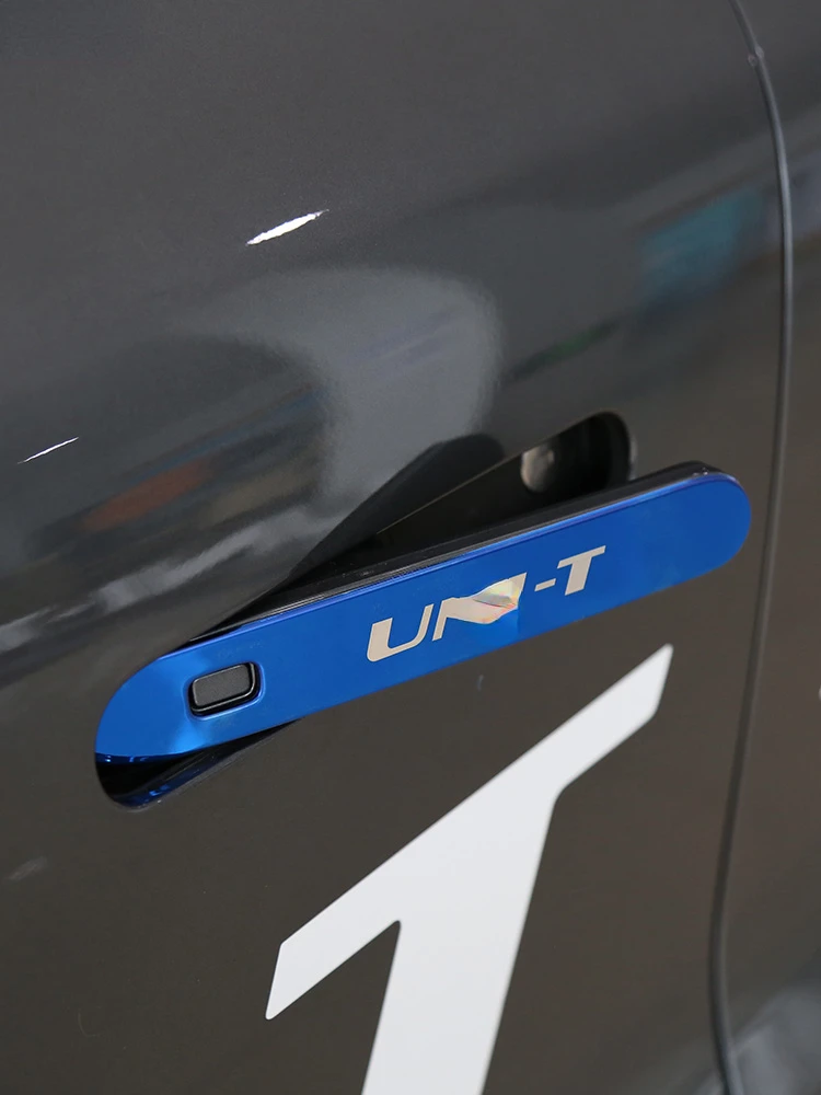 

Для Chang'an UNI-T Декоративные наклейки для двери ручной автомобильные аксессуары