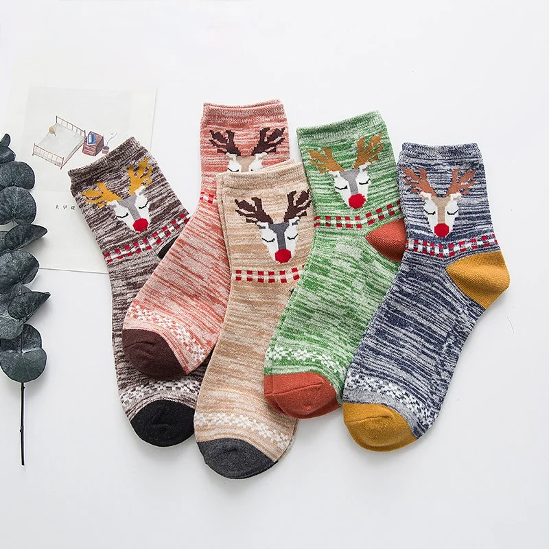 

Fashion Ladies Cotton Crew Socks Autumn Winter New Ethnic Style Trend Sika Deer Striped Jacquard Personality Women Socks