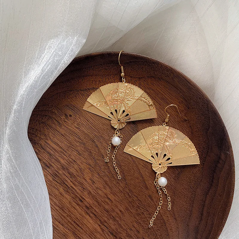 

Chinese Style Carved Retro Fan Personality Asymmetrical Long Tassel Dangle National Style Earrings for Women Jewelry Accessories