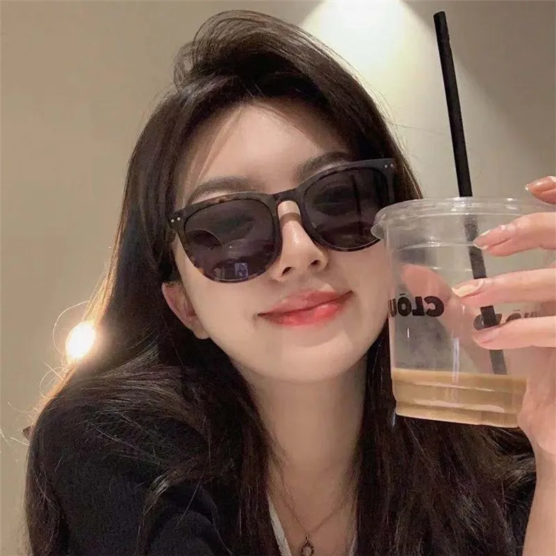

2022 Fashion Style All-match Trend Sun glasses Personalized Round Frame Sunglasses Ins Trend Candy Color Big Frame Sunglasses