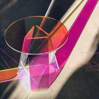 Столик с радужным эффектом#4