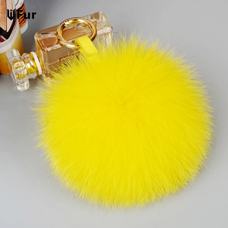 

Luxury Brand 15 cm Real Fox Fur Ball Pom Poms Fur Pompom Ball High Quality Keychain Key Chain Metal Ring Pendant For Women