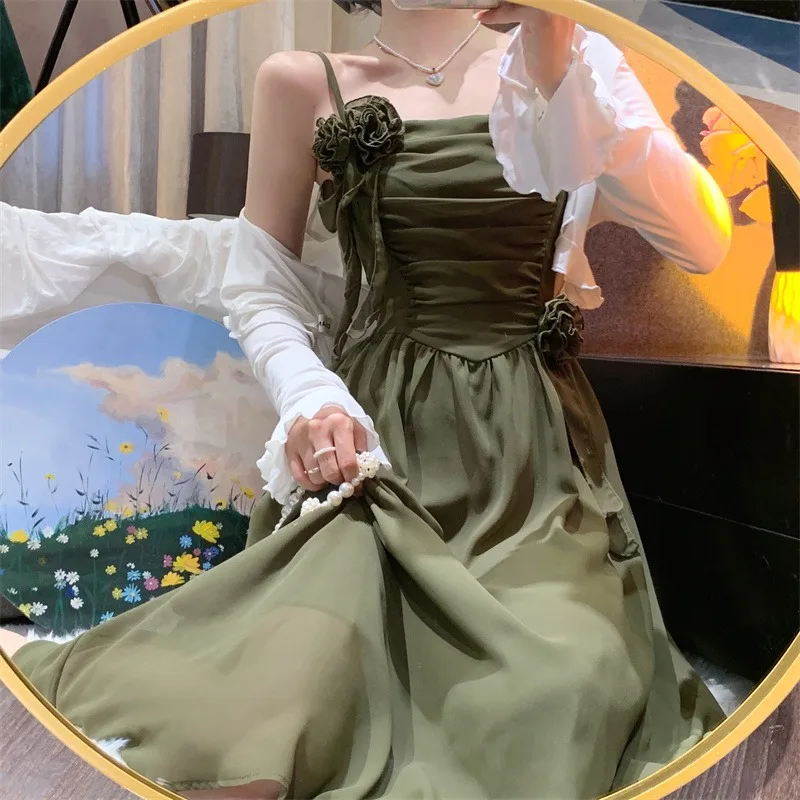 

New Chinese suspender dress women's summer 2022 new design sense three-dimensional flower pleated waist slim skirt