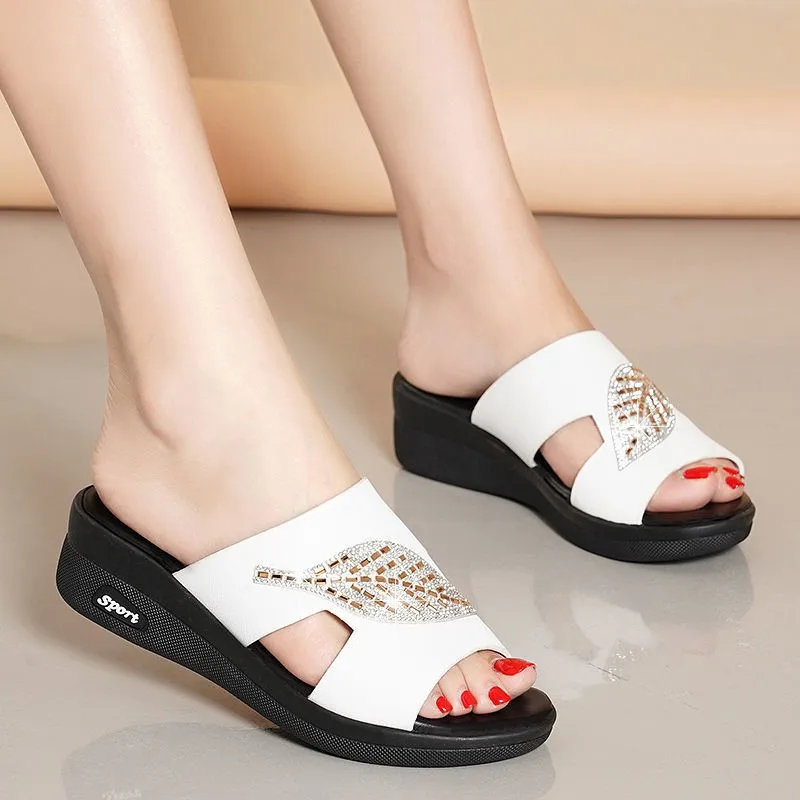 

Women Crystal Wedges Slippers Flats Sandals Summer Shoes 2023 New Casual Beach Shoes Fashion Slingback Flip Flops Dress Slides