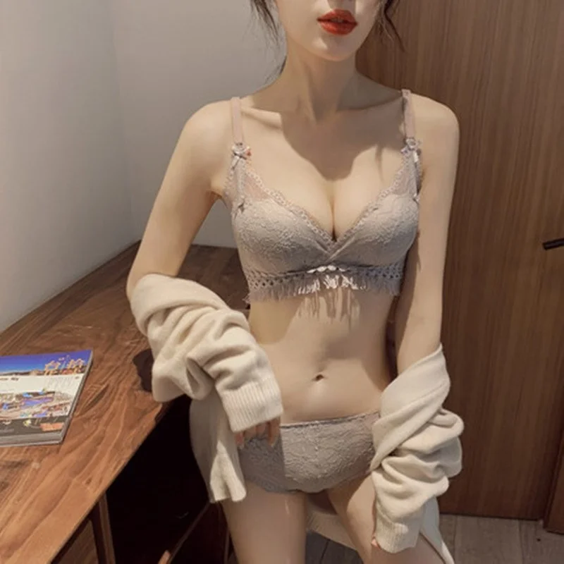 

Suwei's love is a sexy tassel traceless girl's underwear with hair generation, gathered and thickened, rimless and comfortable