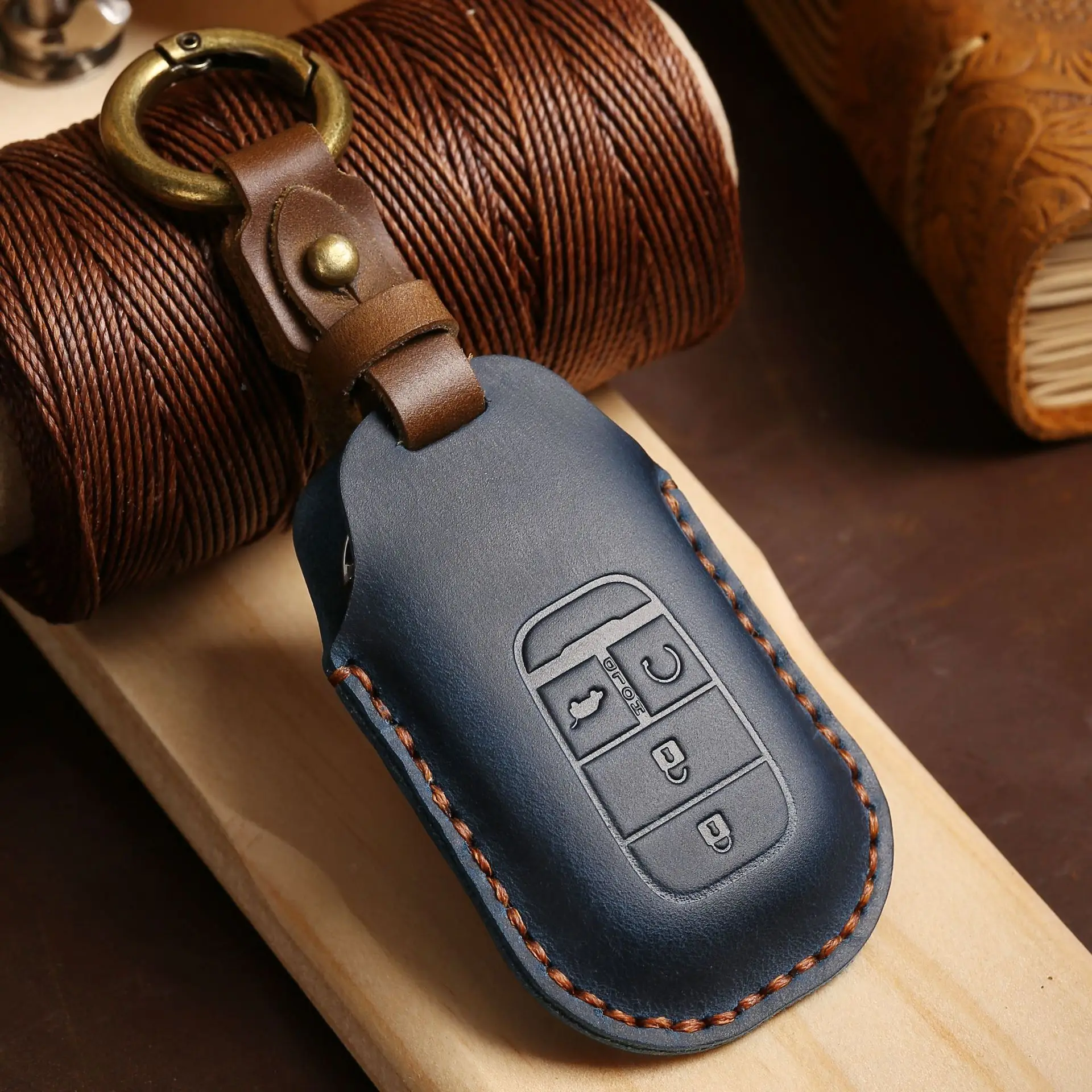

Suitable for Honda CIVIC Crazy Horse leather handmade key case