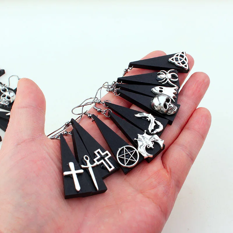 Gothic Black Triangle Drop Earrings For Women Skeleton Bat Spider Skull Cross Pentagram Earings Goth Jewelry Accessories VGE175 |