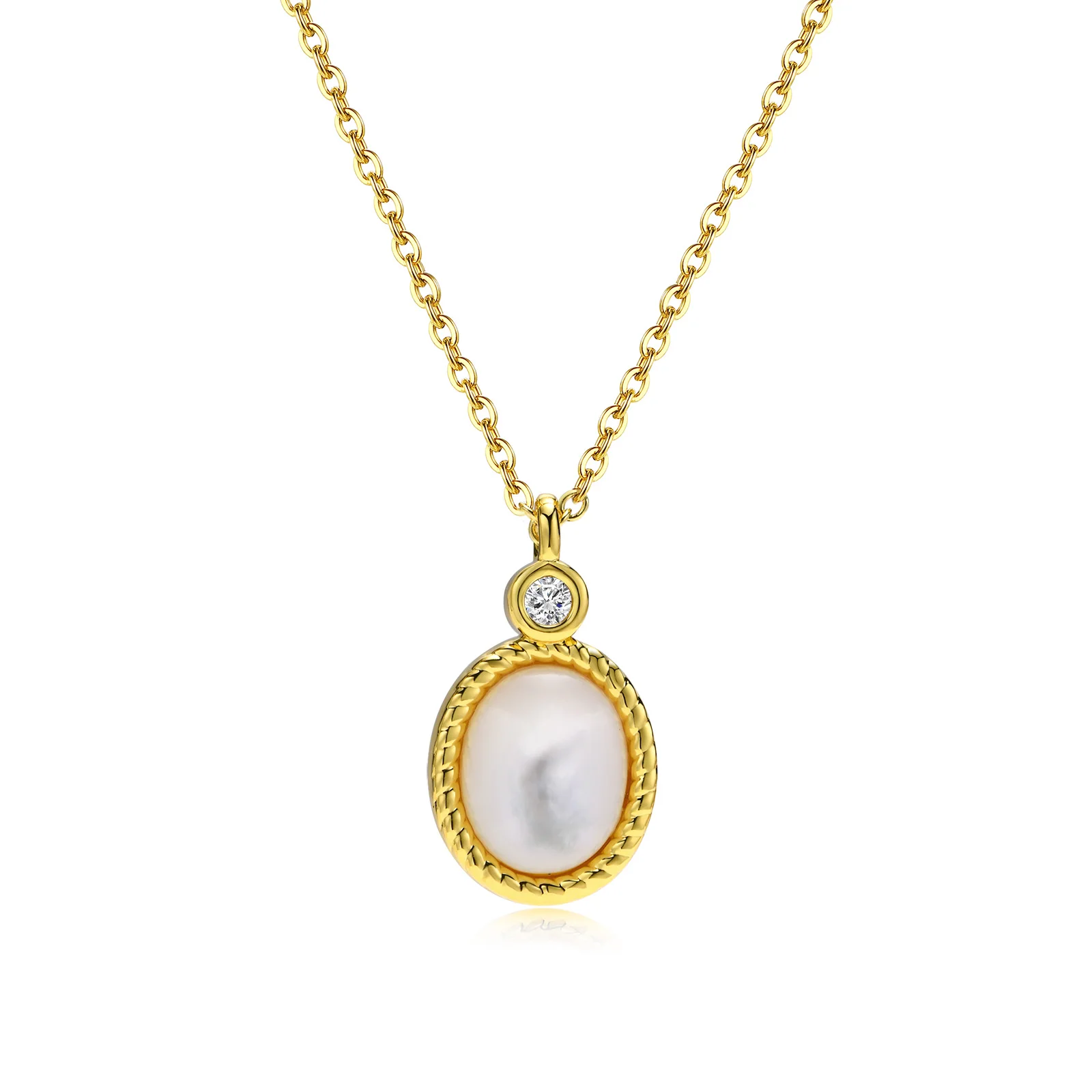 

Oval Shell Necklace with CZ, Stylish Adjustable Chain Vintage Palace Pendant Mother's Day Gift