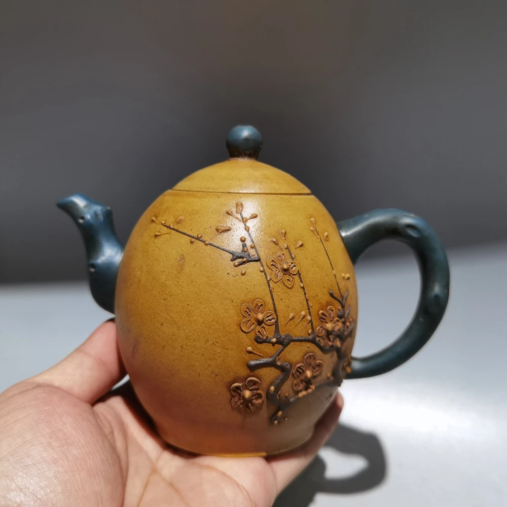 

Chinese Yixing Zisha Clay Teapot Plum Blossom Pot Zhou Guizhen 280ml