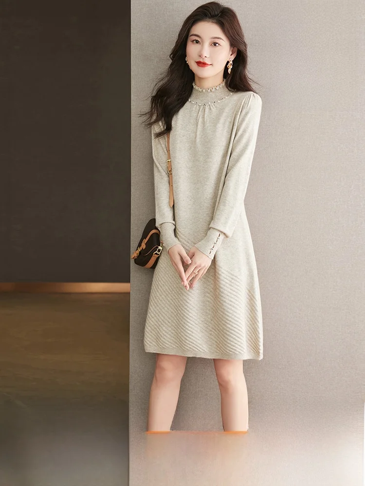 Вязаное флисовое платье женское зимнее с пальто темпераментное нижнее средней