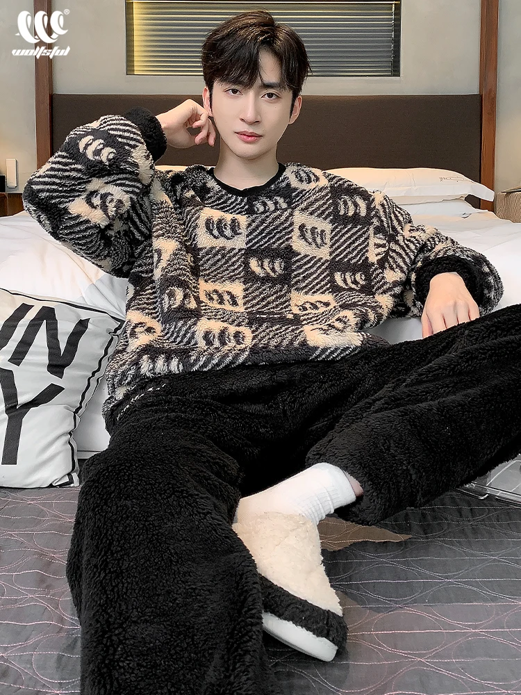 Men's Pajamas Coral Fleece Winter Thickened Fleece-lined Warm Autumn and Youth Can Be Worn outside Homewear Set