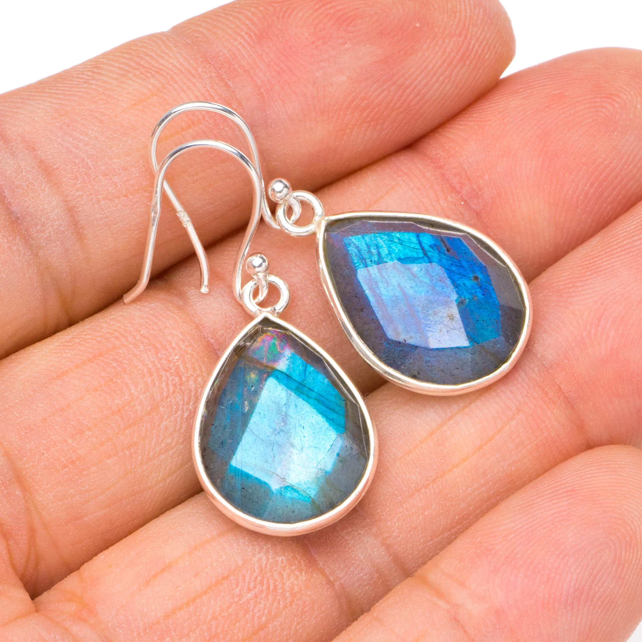Серьги StarGems из серебра 925 с лабрадоритом