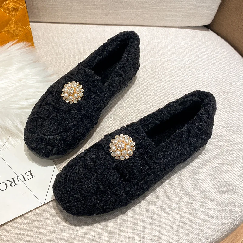 41 42 43 Plus Big Over Large Size Wool Shoes Women Wear Winter Lamb Wool Flat Soles with Thick Solesbean Shoes Cashmere