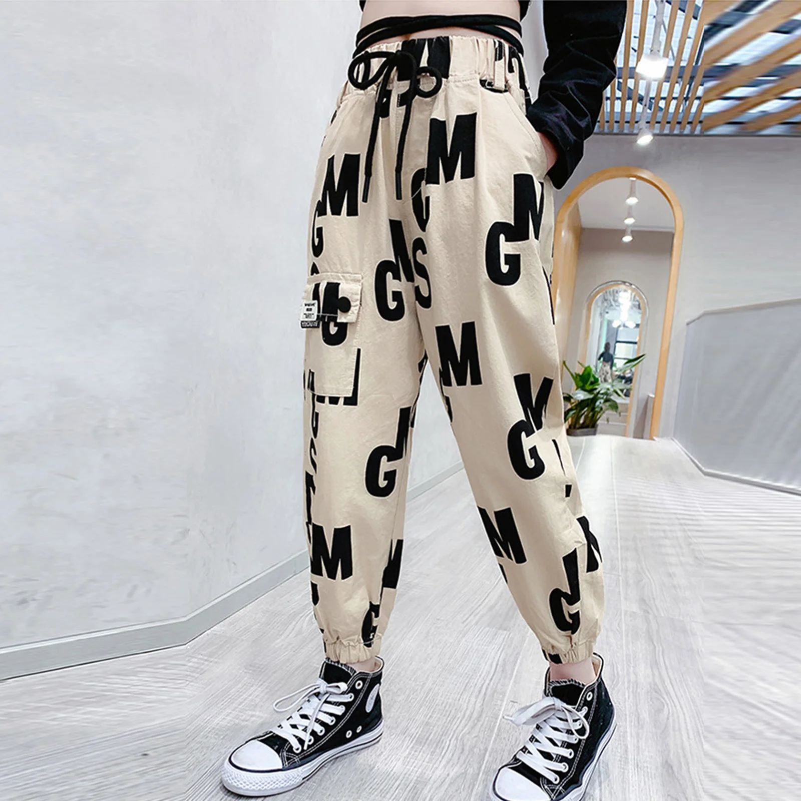 

Брюки-джоггеры для девочек-подростков, спортивные штаны для активного отдыха, Повседневная модная уличная одежда в стиле хип-хоп, детские б...