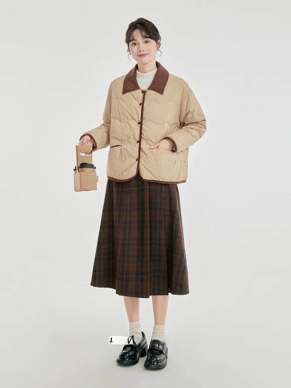 Короткий женский пуховик Advanced Sense на утином пуху Xijing новинка зимы 2024 супер